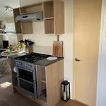 3 Bed-Sleeps 8-Pet Friendly-Parking-Sea View