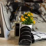 Open Mind Property - Cozy Flat For Four