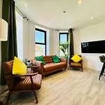 Central Bournemouth - 2-Bed - 4 Guests - Prime Spot