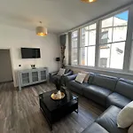 Heart Of City Center Modern Design