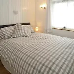 8 St Marys Court Tenby