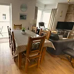 8 St Marys Court Tenby