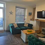 Eden Rose Cottage Hot-Tub Jacuzzi Morecambe-Bay