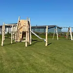 Driftwood Lodge