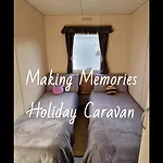 Making Memories Holiday Caravan