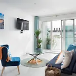 1 Cliff Edge In Newquay