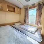 4 Berth Caravan For Hire Near On-Site Amenities In Essex Ref 28115G