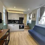 Bloomsaway Seafront Studio Bn38Bru03