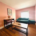 Uber One Bedroom Next To Brighton Beach Sleep 3