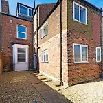 The Beechwood Nest, 8 Bed Sleeps 14
