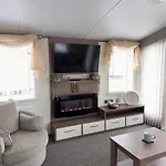 P&T'S Home From Home, Platinum Spacious Lodge