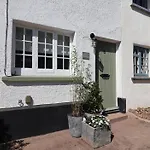 Robyn Cottage