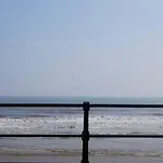 Apartment 12, The Moorings - Ground Floor, Accessible Shower, 1 Minute To Beach - Sea View