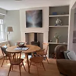 Billie'S Seaside Retreat
