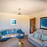 Gulls Roost - Pet Friendly Self Catering Holiday Cottage Portreath, Cornwall