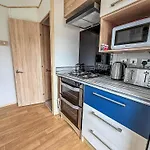 Brilliant 6 Berth Caravan For Hire At Haven Hopton In Norfolk Ref 80039G