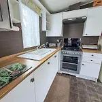 Brilliant Caravan With A Partial Sea View In Suffolk Ref 32026Az