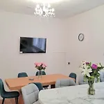 Amazing Central House