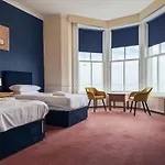 Delmont Hotel