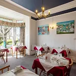 Dunedin Guest House