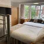 Oyo The Queens Hotel, Skegness