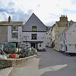 Atlantic House - 27665