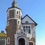 Applewood Cottage