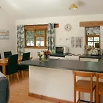Oaktree Cottage