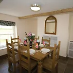 Somer Leyton Cottage