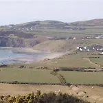 Penrhyn Mawr - Hw7642