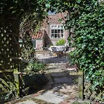 Nells Cottage