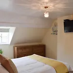 Honeyz Hideaway