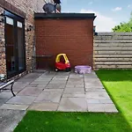 Apple Tree House