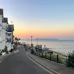 Beachside Bluff