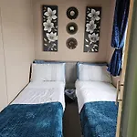 Inviting 3-Bed Caravan In Porthcawl