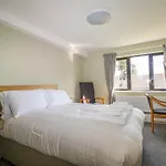 Flat 32 - Marine Court