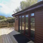 Chalet Log Cabin L10