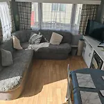 237 Sealands, 8 Birth Caravan
