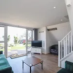 Palm Lodge
