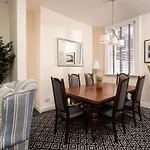 The U2 Crib - Unique History, Stylish With Parking