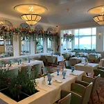 Pier Hotel