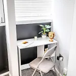 Modern 1 Bedroom Liverpool Apartment