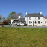 Ty'N Pwll Farm