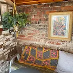 No 28 Cosy Cottage In The Heart Of Cowes