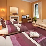 Albany Hotel