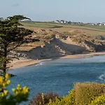 Family Home In Newquay Parking 3 Mins To Beach