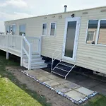 Cosy 8 Berth Caravan At California Cliffs With Decking And Wifi Ref 50036H
