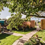 Lower Barns Guest House