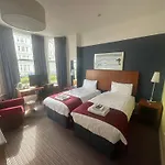 Oyo West Rocks Townhouse