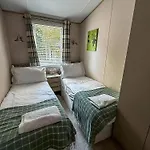 Beautiful Lodge With Decking At Azure Seas In Suffolk, Sleeps 6 Ref 32217Og
